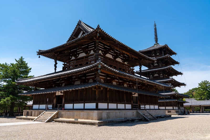Kondo et pagode du temple Horyu-ji à Nara